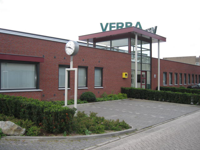 Sisäänkäynti Verba mangers factory